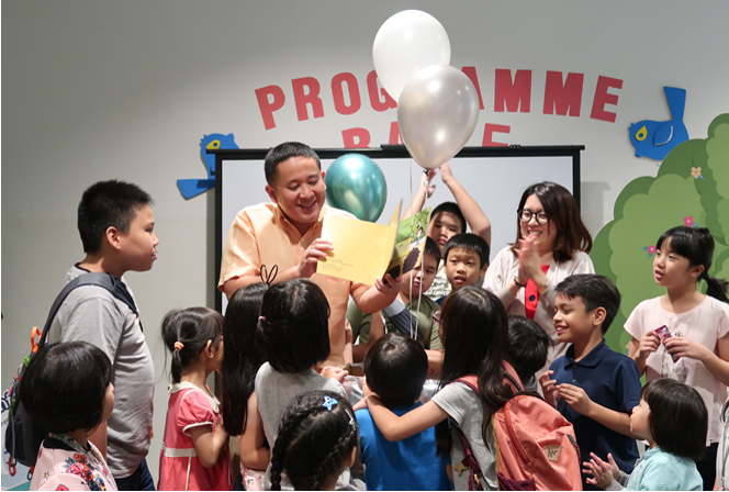 Photo-1 (CNB): Mr Amrin Amin launching the illustrated book ‘Captain Drug Buster vs Dr Wacko – The Final Showdown’